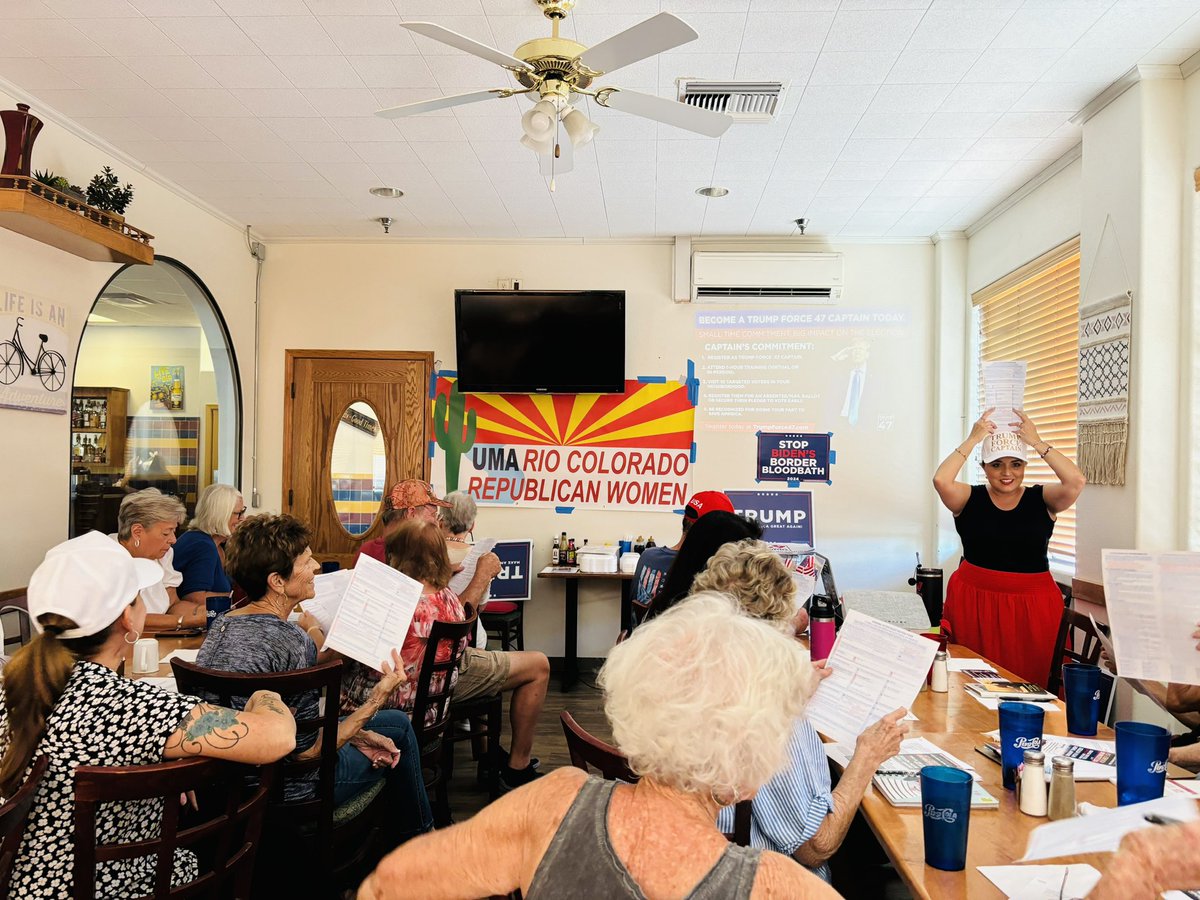 CampaMaIsela's tweet image. Strong Force of Captains during  our Trump Tuesday Training in Yuma County🔥💪🏼 thank you Dr. Ronny Jackson +1️⃣1️⃣ more! To swamp the vote we:
🔑 Equip 
🧑🏻‍🏫 Inform 
💎 Motivate 
🥾 Deploy 
TrumpForce47.com #TeamTrump #AZGOP