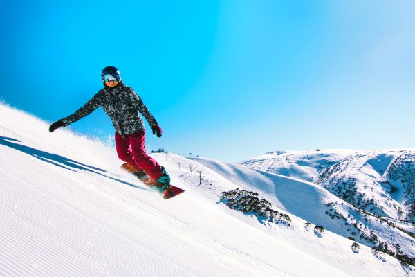 _hotham's tweet image. STOP SCROLLING 🚨 2025 Epic Australia Pass now on sale! 🚨
Dreaming of your next winter adventure? Lock in unlimited laps at @_hotham, @PerisherResort  @fallsaustralia, plus get access to 75+ resorts across the globe, AND exclusive Pass holder benefits! 🏂⛷