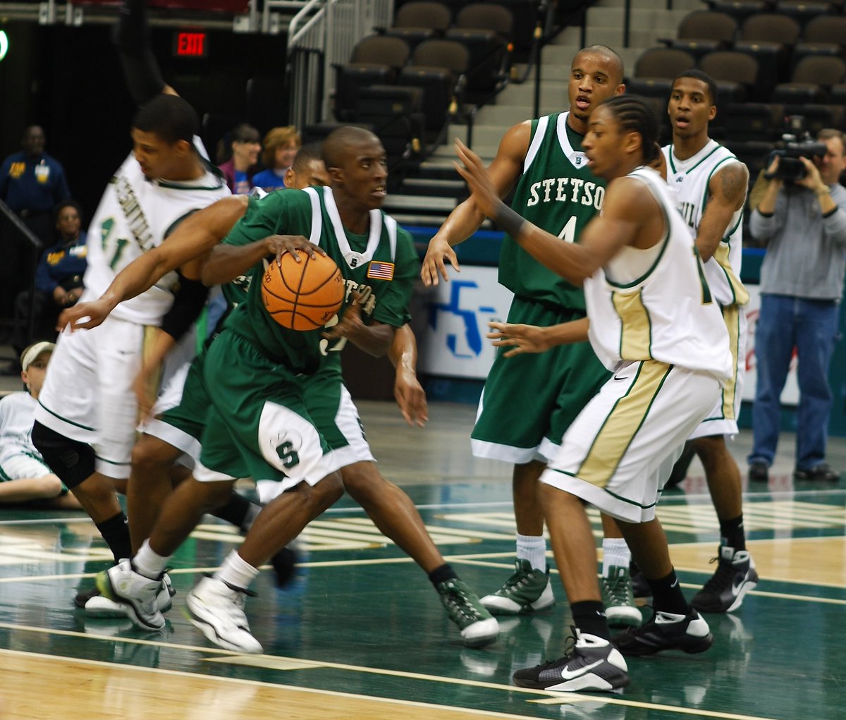 For3Jordan's tweet image. After a great conversation with @montaybrandon, I’m blessed and highly favored to receive my first offer from Stetson University @StetsonMBB @RealCharlieWard @FSUS_Athletics