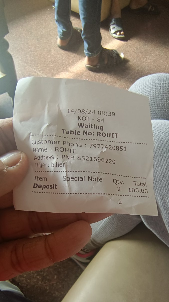 rohitinio's tweet photo. @WesternRly @RailwaySeva @RailMinIndia
How sad it is that we book a 2AC ticket and cannot use the waiting room at Borivali Station.
Forced to use the paid waiting room https://t.co/a0Ro6zpiWG