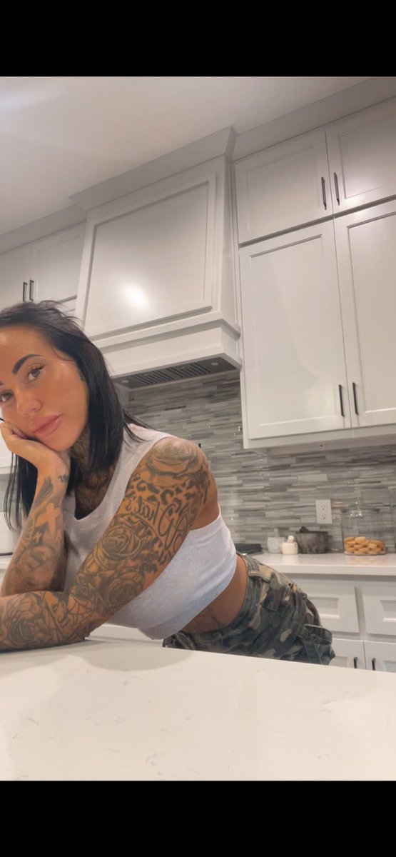Melaniewilsonof's tweet photo. What’s cookin? https://t.co/AZXZTk8heq