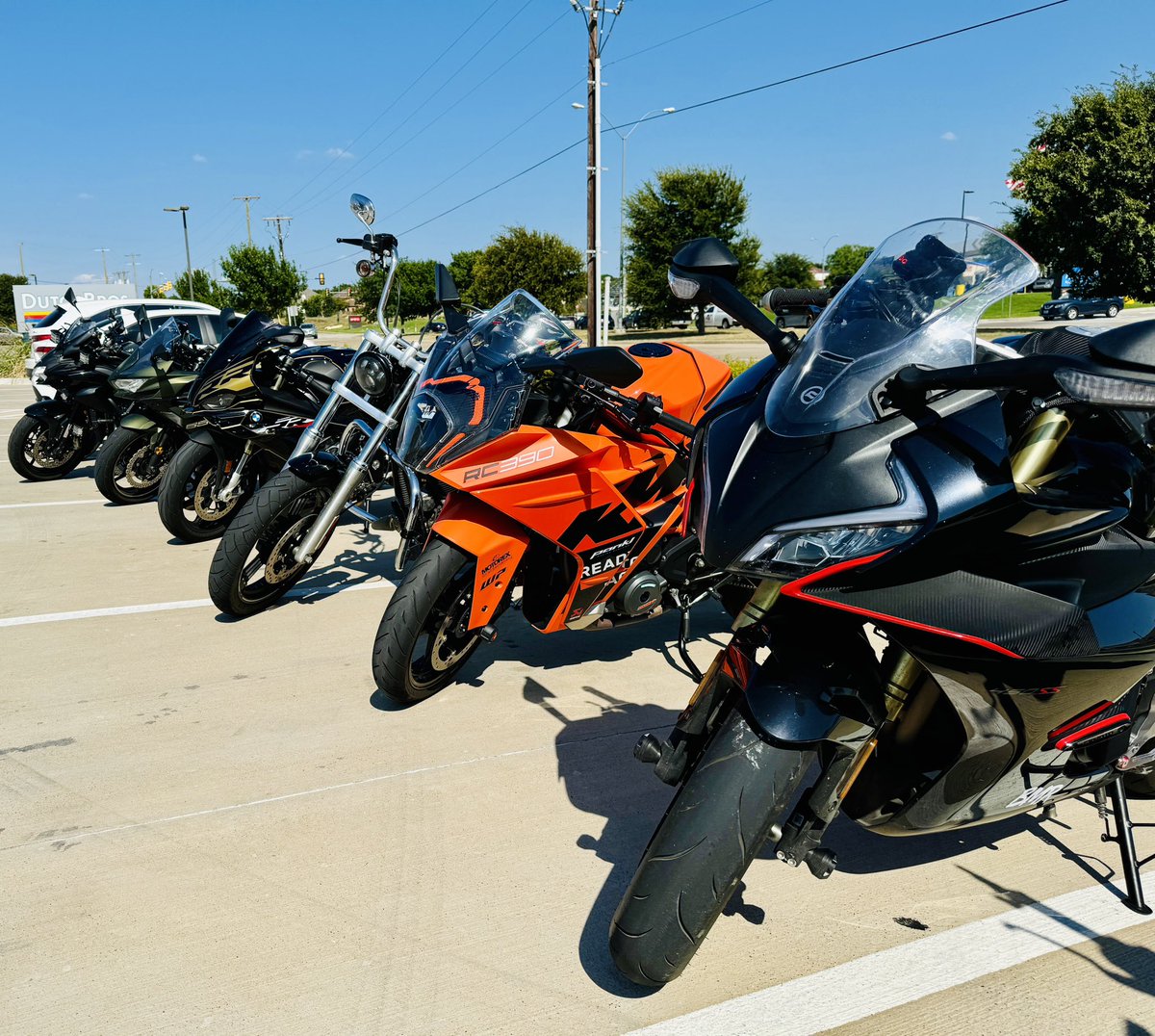 Took the bikes out tonight. Fucking therapy.