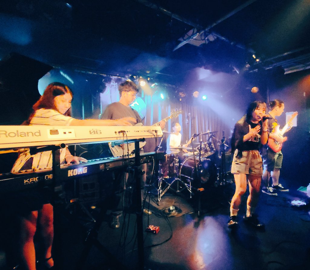 お盆に取っておいたんすわ！
7バンド目「PSYCHO」！！
「aiko」の名曲をゴリっと演奏してくれました！グランドピアノも良すぎ！！良すぎて、気づいたら花火見下ろしてました！