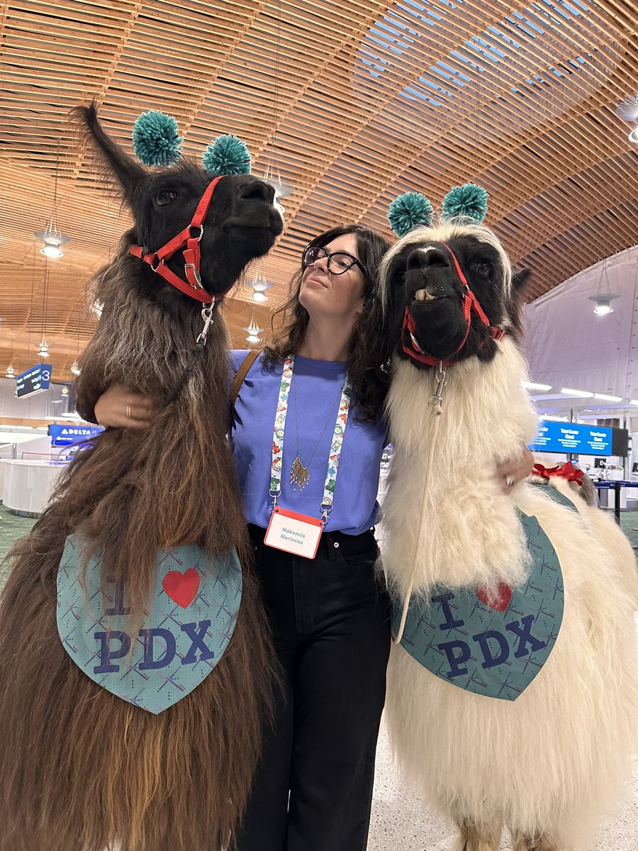 KenzDawn's tweet photo. What an evening! Two organizations who I have worked for have had a small hand in making @flypdx the local-est airport yet. What an honor to be a part of it all. #pdx https://t.co/P6UuEej1iQ