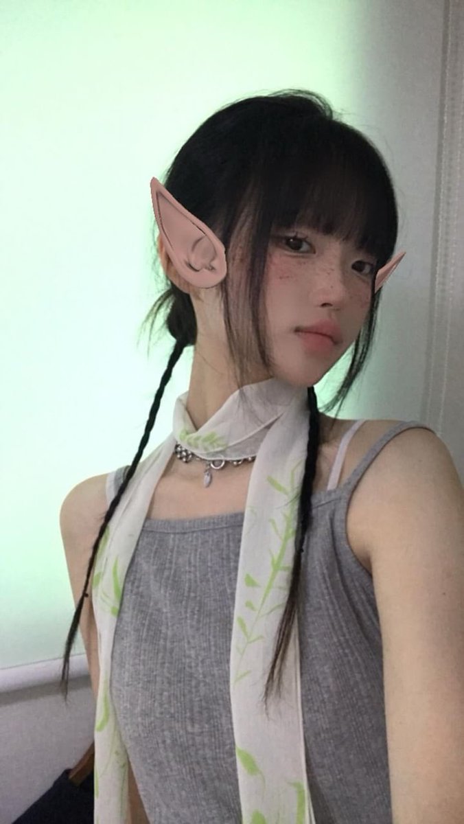 초록 풀 longscarf with @ youb_ming_s2 , thx.

🔗oddlette.com/31/?idx=117