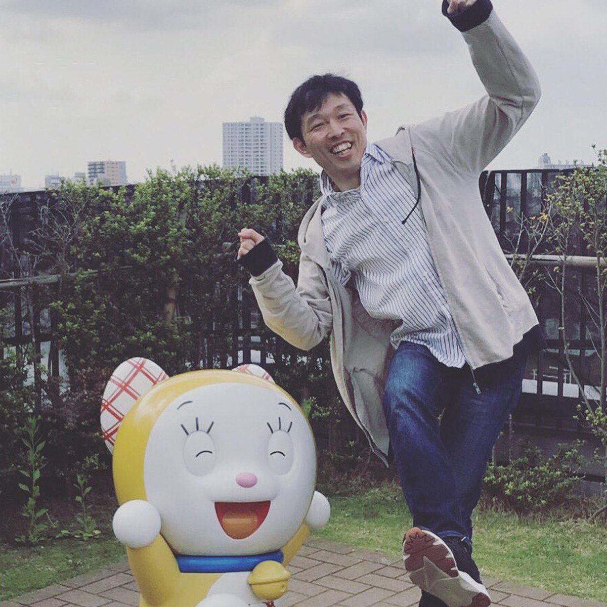 【出演者】

suppa micro panchop 

音楽家。1998年に竹村延和のレーベルchilddiscより『目の前にあったよ』でアルバムデビュー。ジャンルに囚われない自由な作風で現在まで15枚のアルバムをリリース。最新作は『Lucky for Voyage』。

suppamicropanchop.bandcamp.com