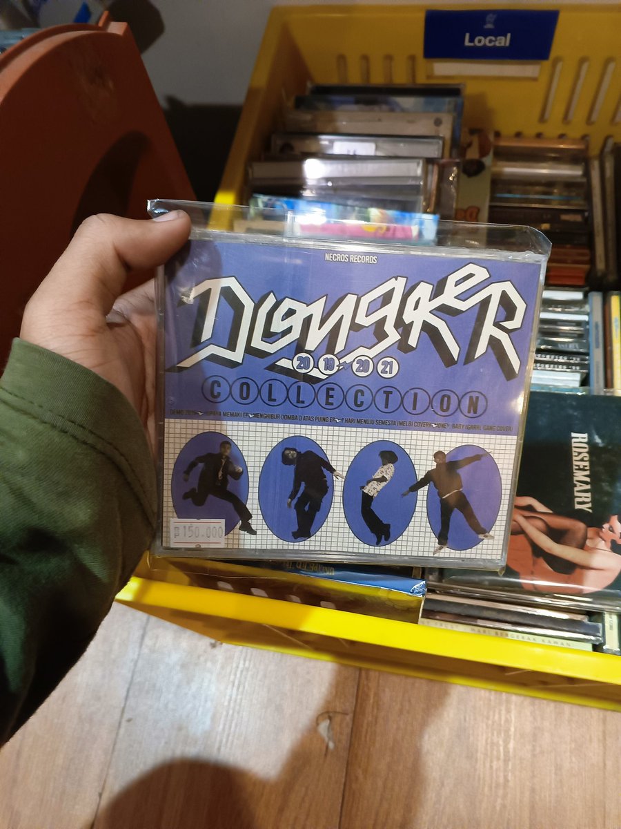 VolumeGigs's tweet photo. Mengunjungi Jrny Records untuk berdiskusi terkait Apakah Band band an tetap harus ke jakarta untuk dikenal??? https://t.co/KHPZ5NOrR8