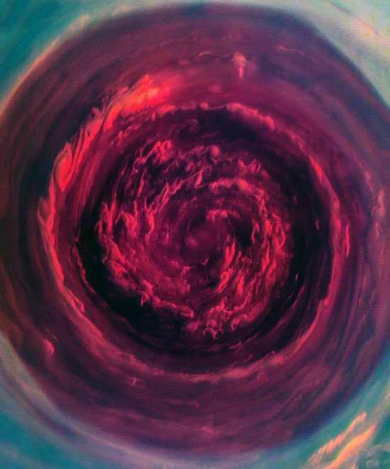 goth600's tweet image. What do you think goes on in the eye of Saturns storm