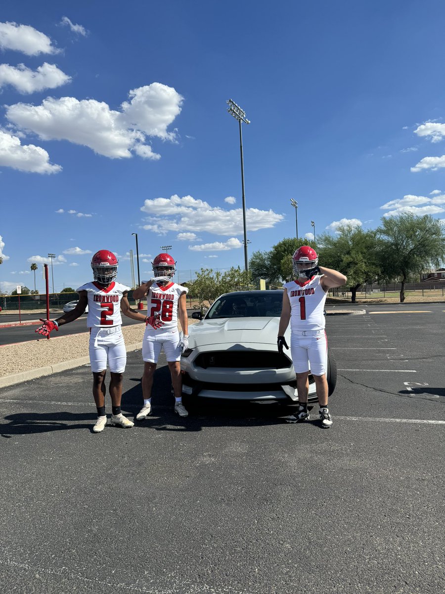 Look good, feel good, play good! Blessed to provide the picture day prop for your 2024 <a href="/IronwoodFball/">Ironwood Eagles Football</a> 🦅!