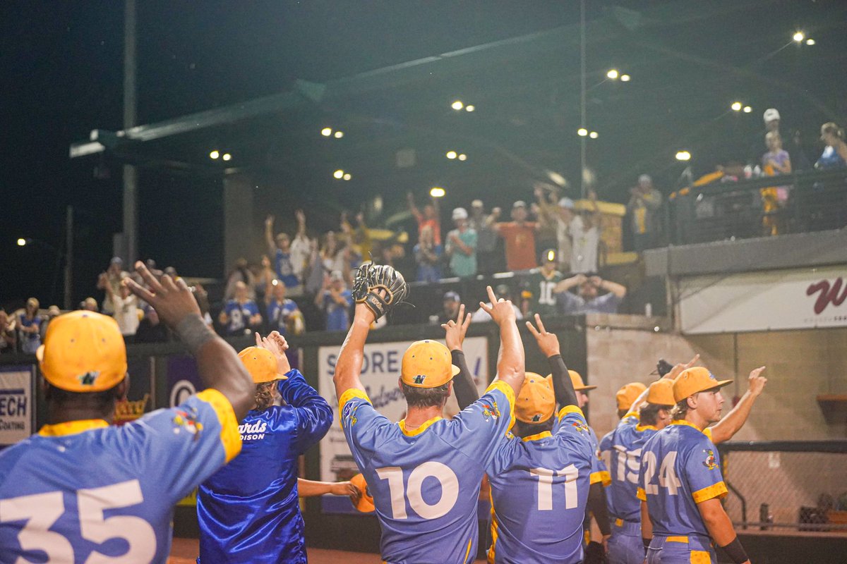 DOWN GOES _AUSAU ❌

we beat the best team in the northwoods league TWICE - ON THE ROAD 🦆🏆