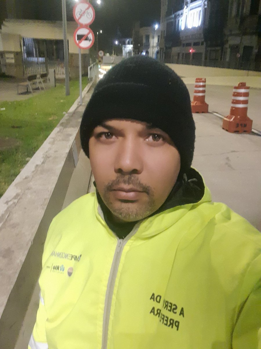 Até agora 17° meia-noite e 58 minutos