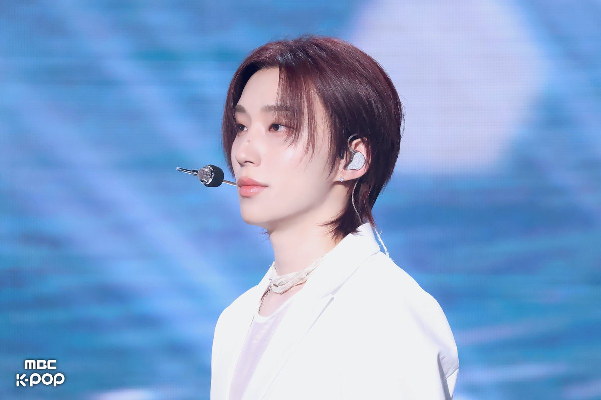 현재업국 튀어!!!!!!!!!!!!!!!!!
방정유문 미모 isn't GONE....😭💦

📷 ☞mbckpop.tistory.com/12

240810 #쇼음악중심 #음중 #방정유문 #BANG_JUNG_YOO_MOON
<a href="/maenter1234/">M.A ENTERTAINMENT</a>