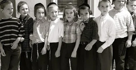 KedushaNetwork's tweet photo. Beautiful Children Come From MODEST FATHERS:
https://t.co/Bxt5aiqFo4
#Judaism
#Motivation #JewishKnowledge #Torah #Mussar #Teshuva #Israel #Growth #Iran #Hezbollah #Hamas https://t.co/OLu9PJmtCA