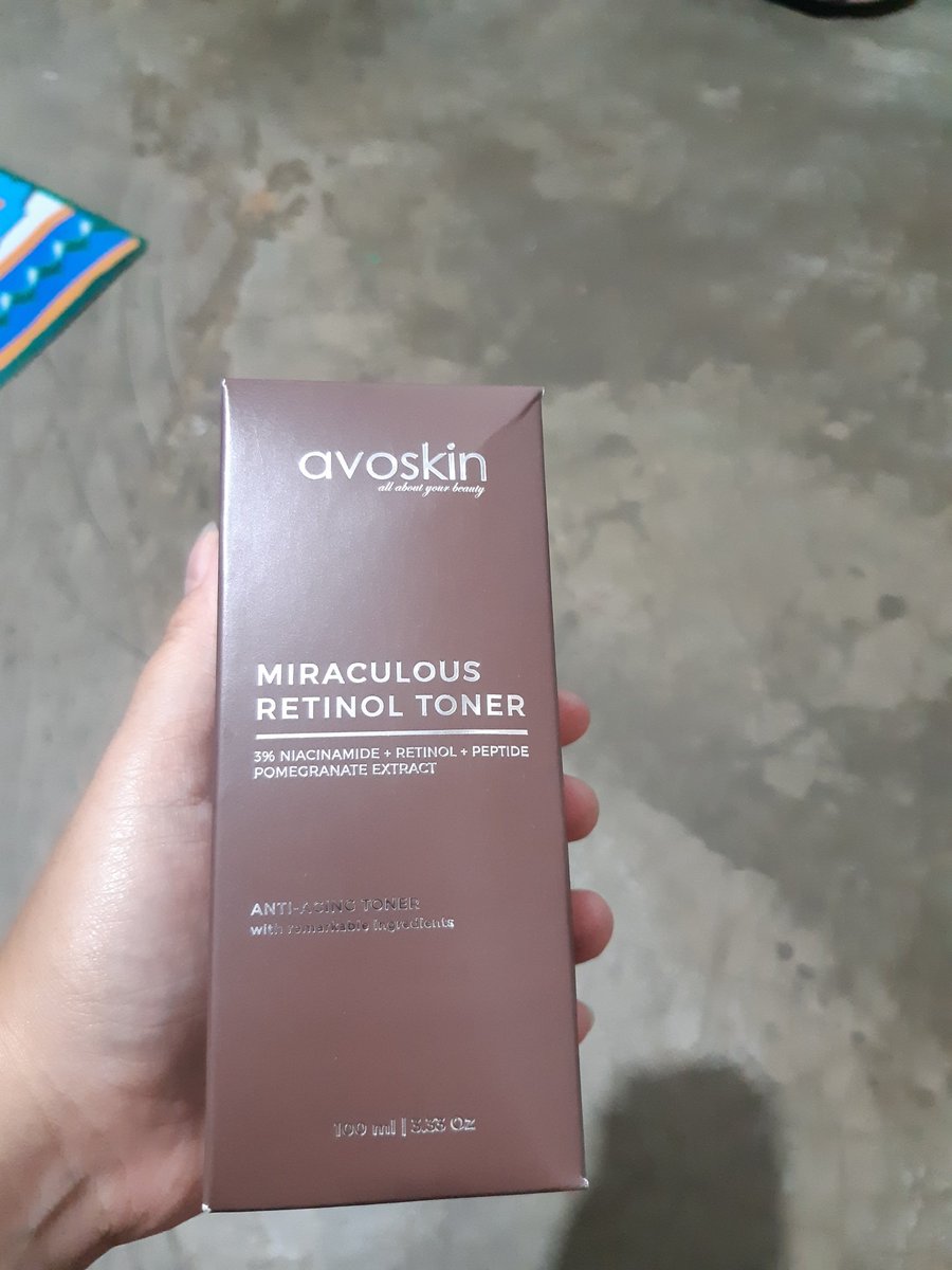 yudityaaaa's tweet photo. wts, preloved Avoskin Miraculous Retinol Toner 100 ml. pake baru 2-3 kali msh lumayan full. Pembelian Maret 2024, expired masih lama tp dus nya kebuang (ada bukti beli). 150rb nego. Bisa kirim or cod area jakpus-bekasi kota https://t.co/TQ1px9swMN