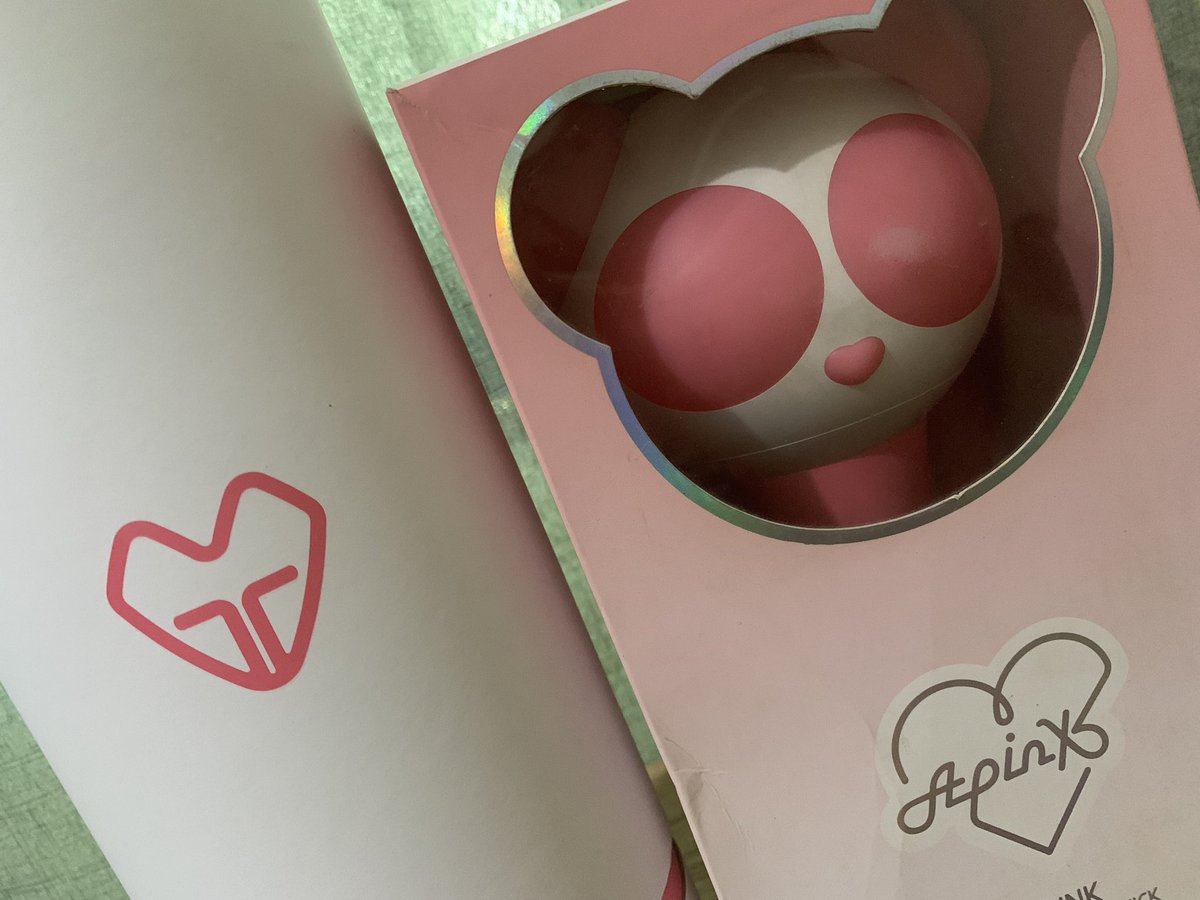yeajispc's tweet photo. Accckkkk my panda bong is hereeeee ready for taeyeon and eunji 😍😍 Just waiting for when that con will be lol https://t.co/lCqrdTwlH0