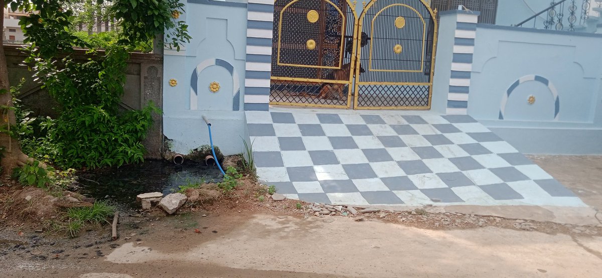 Santui1145's tweet photo. Gud mrng sir/ma'm , Drainage problem in kakatiya Colony Huzurabad Municipality , The Drainage is closed by unauthorised persons of land owners ..We are suffering from drainage smell and musquitoes ,The Drainage is not constructing from 20 years ..we are living from 20 years https://t.co/734W9e7jVE