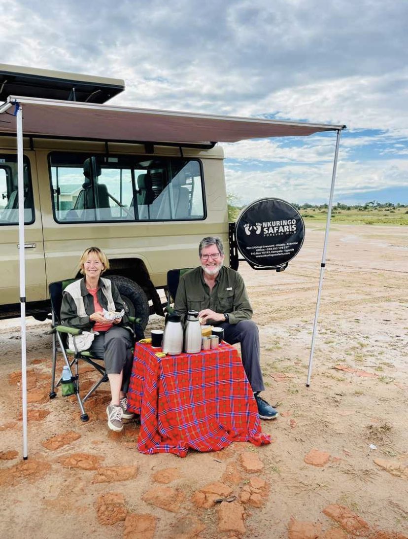 callmesanyu's tweet photo. An Authentic Outdoor Breakfast in the Savannah.. cc.@NkuringoSafaris 
#savannah #pearlofafrica #Uganda #Safari https://t.co/daHTXnxCa2