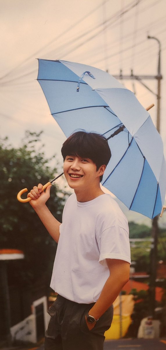 ESABEL0616's tweet image. 너를 지지하는 것
너의 말을 경청하는 것
너를 보고 웃어주는 것
너를 항상 자랑스러워하는 것
너를 믿어주는 것
항상 너의 편이 되어주고 끝끝내 너와 함께하는 것
네 앞에 놓인 수많은 인생의 고비에서 고작 내가 할 수 있는 일

#선호하는사진 #김선호 
#preference #seonhoKim #Kimseonho