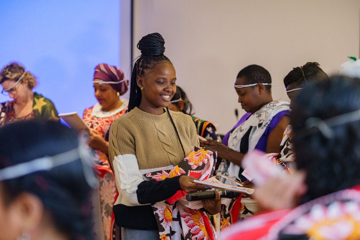 IIWF's tweet photo. The in-person meeting of the 5th edition of the Intercultural Research Diploma and Leadership Award continues! 🎓🌍 Contributing to the strengthening of research capacities and leadership of Indigenous Women. #CapacityBuilding #interculturalresearch https://t.co/aJ5VQ32D3o