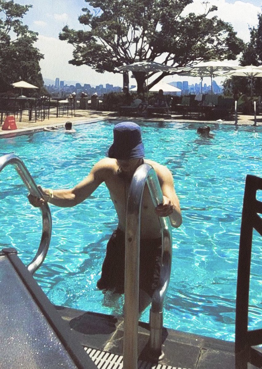 roverkai's tweet photo. sexy summer jongin https://t.co/nwrprr05xY