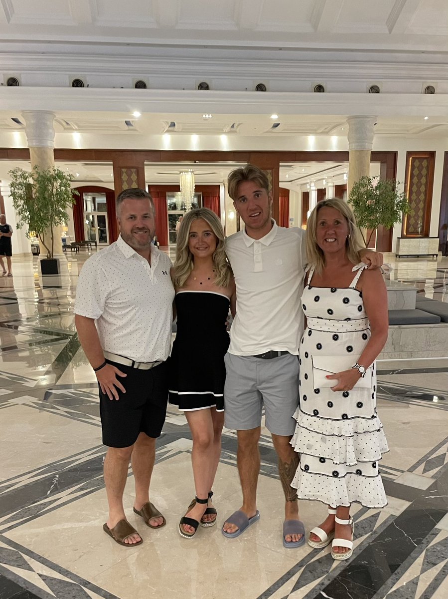 KateLine6's tweet image. Family times are precious times ❤️🇪🇬