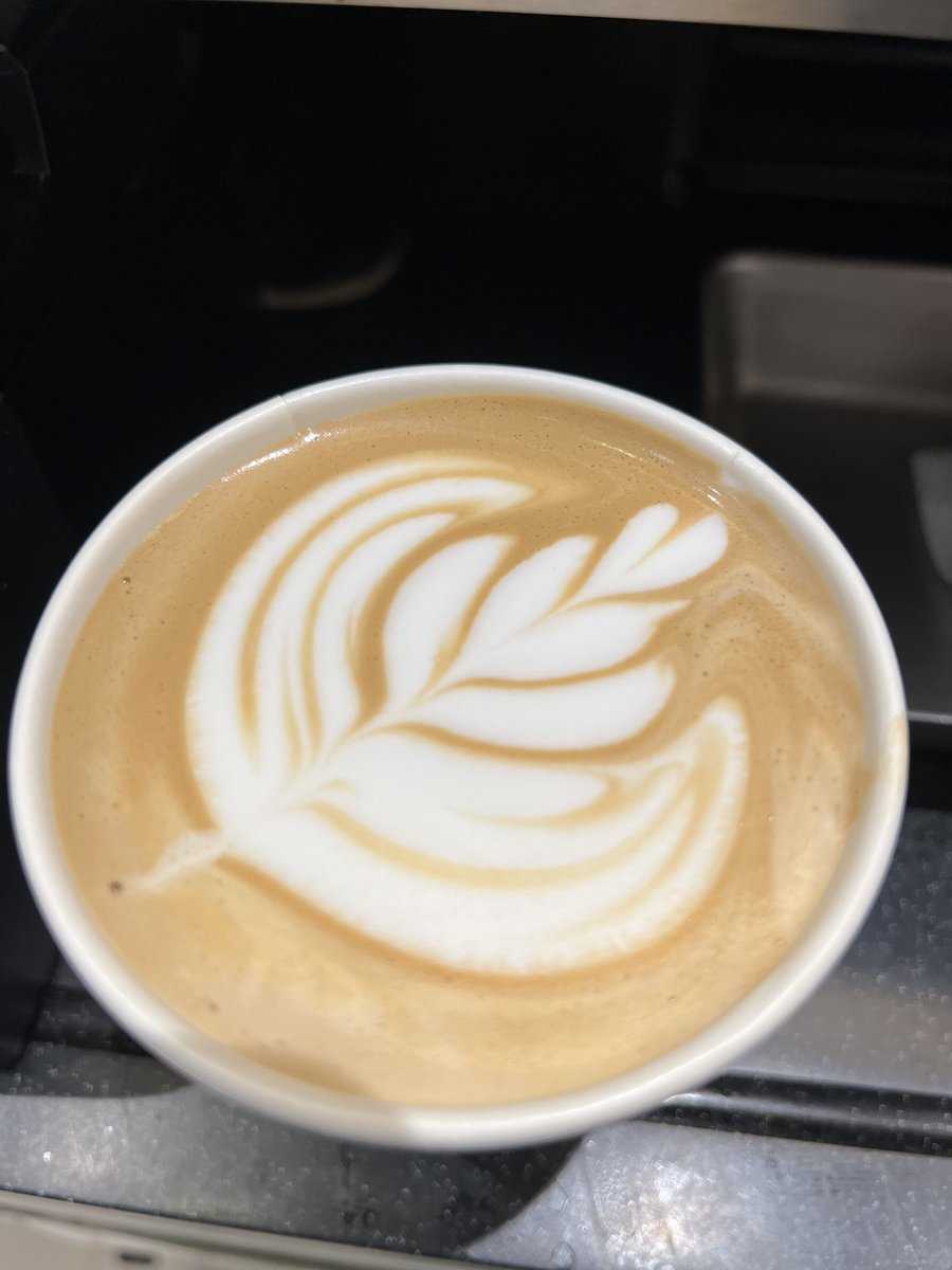 ZesteeLN02's tweet photo. Time to taste a good latte! Good mixture of milk and espresso!

Enjoy good latte with good latte art!

Love Zestee Lemon Café? Show us some love and get rewarded!

Share the post with the hashtag #best_coffee_inthe_city

Get your free coffee by sharing post! https://t.co/eMsU9vQR6y