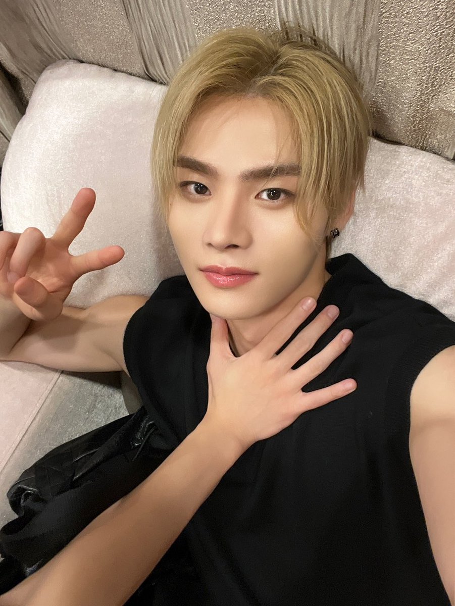 8TURN Members tweet media