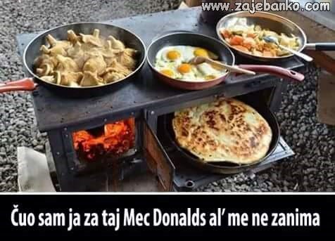 GU6yAEvWUAAWLH6?format=jpg&name=small