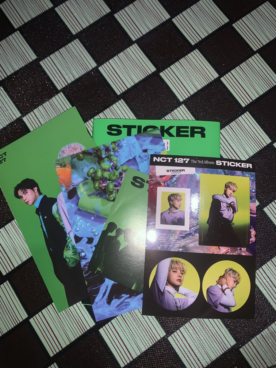 bluelilacsst's tweet photo. Bismillah 
Wts Album NCT 127
- sticker ver 
- 150k,nego dm
- minus PC 
- dom Bandung yaaaa

Bantu rt yaaa temen-temen,makasih :)

#wts #NCT127 https://t.co/rPY93ULT9v
