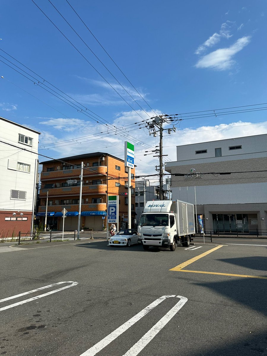 tsurume_1017's tweet photo. 大きいトラックさん
ありがと https://t.co/poK0Tatb4I