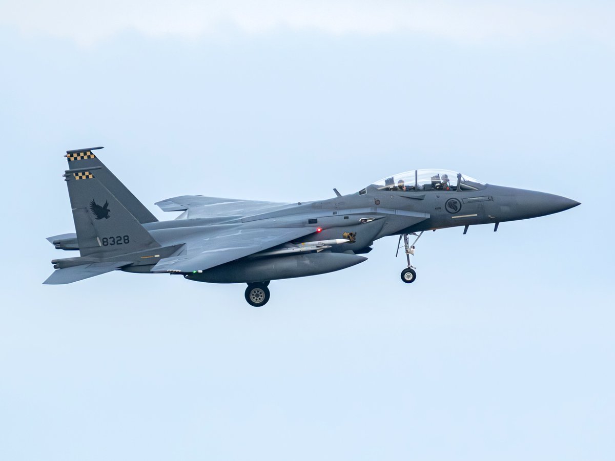 timothy_lkh_'s tweet photo. #TheRSAF F-15SG with live missiles
#実弾を貼る https://t.co/PL9yS16ZTj