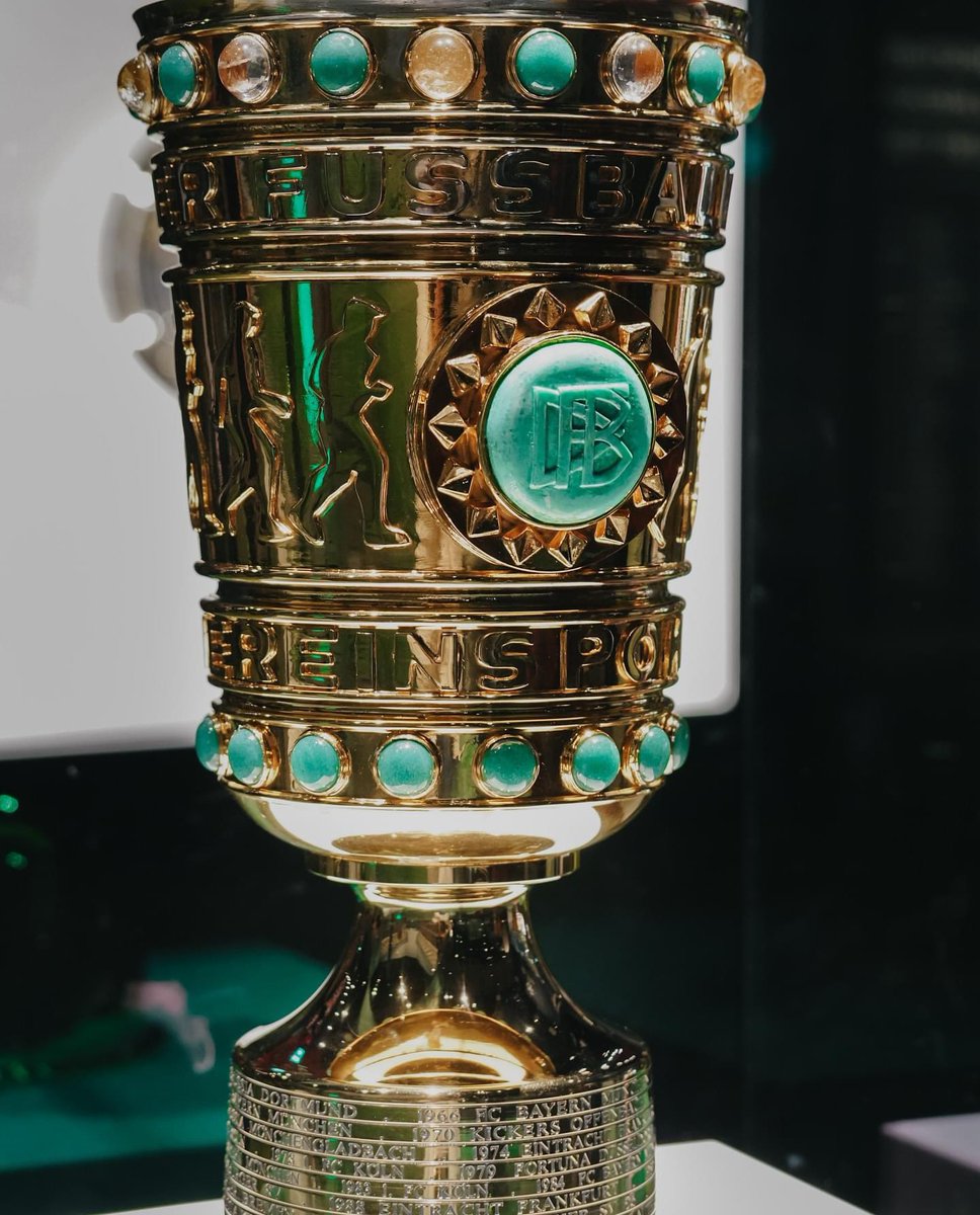 Mittlerweile sind mehr als 14.000 Karten für unser Pokalduell gegen den 1. FC Magdeburg verkauft! ☄️ Sichert euch die letzten Plätze im Stadion und lasst uns gemeinsam den Bersch zum Beben bringen! 🔴⚪️

🎟️👉 t1p.de/z3h02

#OFCFCM #DFBPokal #kickersoffenbach #nurderOFC