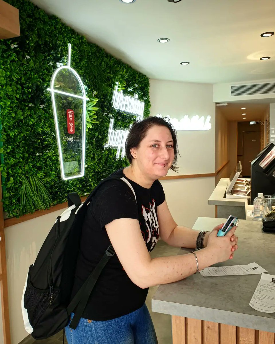 JuliustvM's tweet photo. Ahhhh ba voilà on a enfin trouvé un @GongChaTea à Strasbourg pour la collaboration @FF_XIV_FR @SquareEnixFR merci pour l'accueil et les boissons sont sympa 😉 https://t.co/kINbzw9pbs