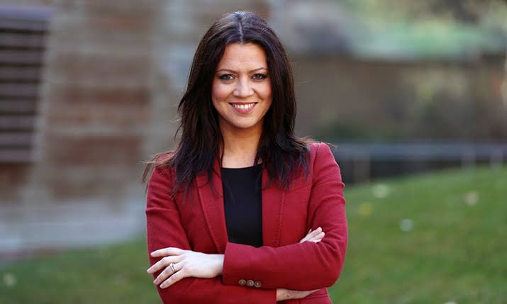 8tvcat's tweet photo. ￼🔴 POLÈMICA | Marcela Topor, la dona de Puigdemont, cobra 6.000 euros al mes de la Diputació de Barcelona per un programa setmanal que només veuen 12.000 persones https://t.co/WWkFEh1dR4