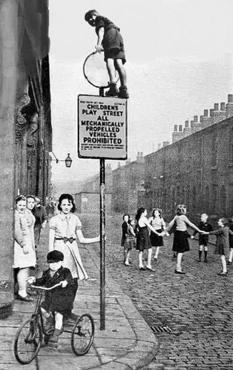 Play Streers are not new.
Filter more streets.
Make new Low Traffic Neighbourhoods.
Do it for the children.
Do it for all of us.