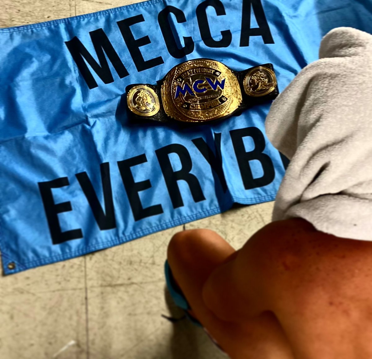 Bjo_Mecca's tweet image. Did I hear someone say … Brusier Strong?

@MCWWrestling 

#BruiserWho #MeccaStrong #Threetimes