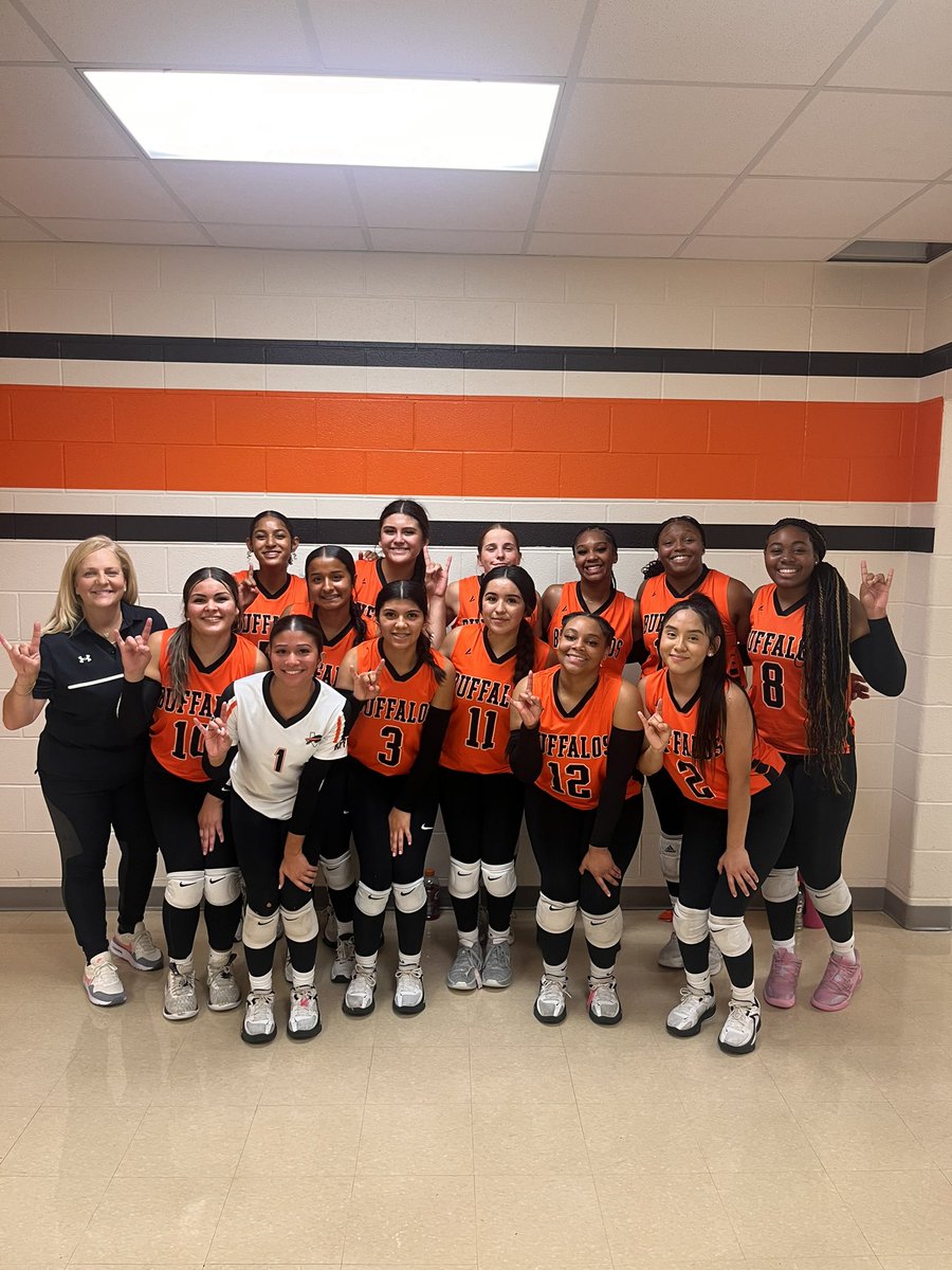 First Season opener, First home game, and First WIN!! So proud of the character this team showed tonight! 🧡🦬🏐 <a href="/HHSBuffNation/">Haltom High Buff Nation</a>