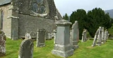 tourscotland's tweet photo. Tour #Scotland short 4K #Summer travel video Blog clip, with #Scottish music, of the Parish Church and graveyard on ancestry, genealogy, family history visit and trip to #Port of #Menteith Gaelic: Port Loch Innis Mo Cholmaig in the #Stirling district https://t.co/12PSMQwVvo https://t.co/hzhTS7hOVW