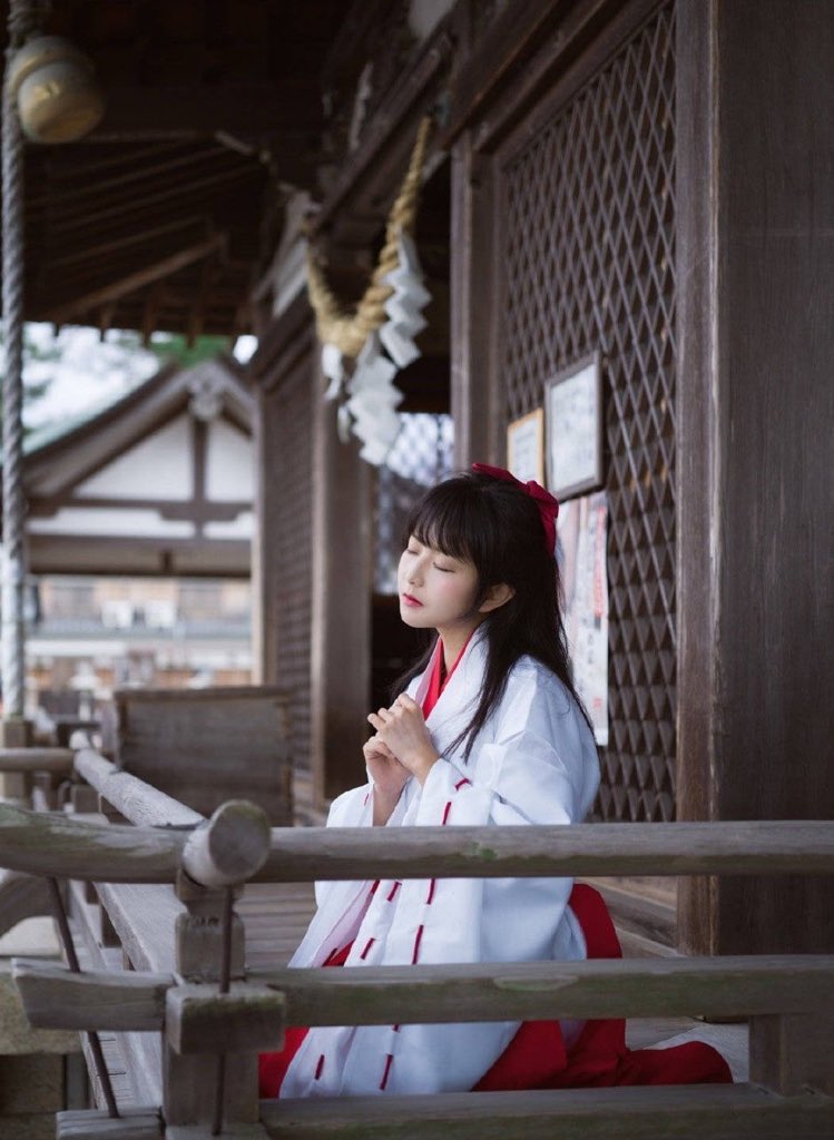 𑁍࿐ just malena tweet media