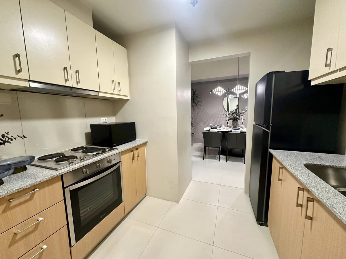 gmasportsph's tweet image. CARLOS YULO’S THREE-BEDROOM CONDO IN MCKINLEY HILL 

LOOK: Megaworld Corporation posted photos of Carlos Yulo&apos;s new residence in McKinley Hill!