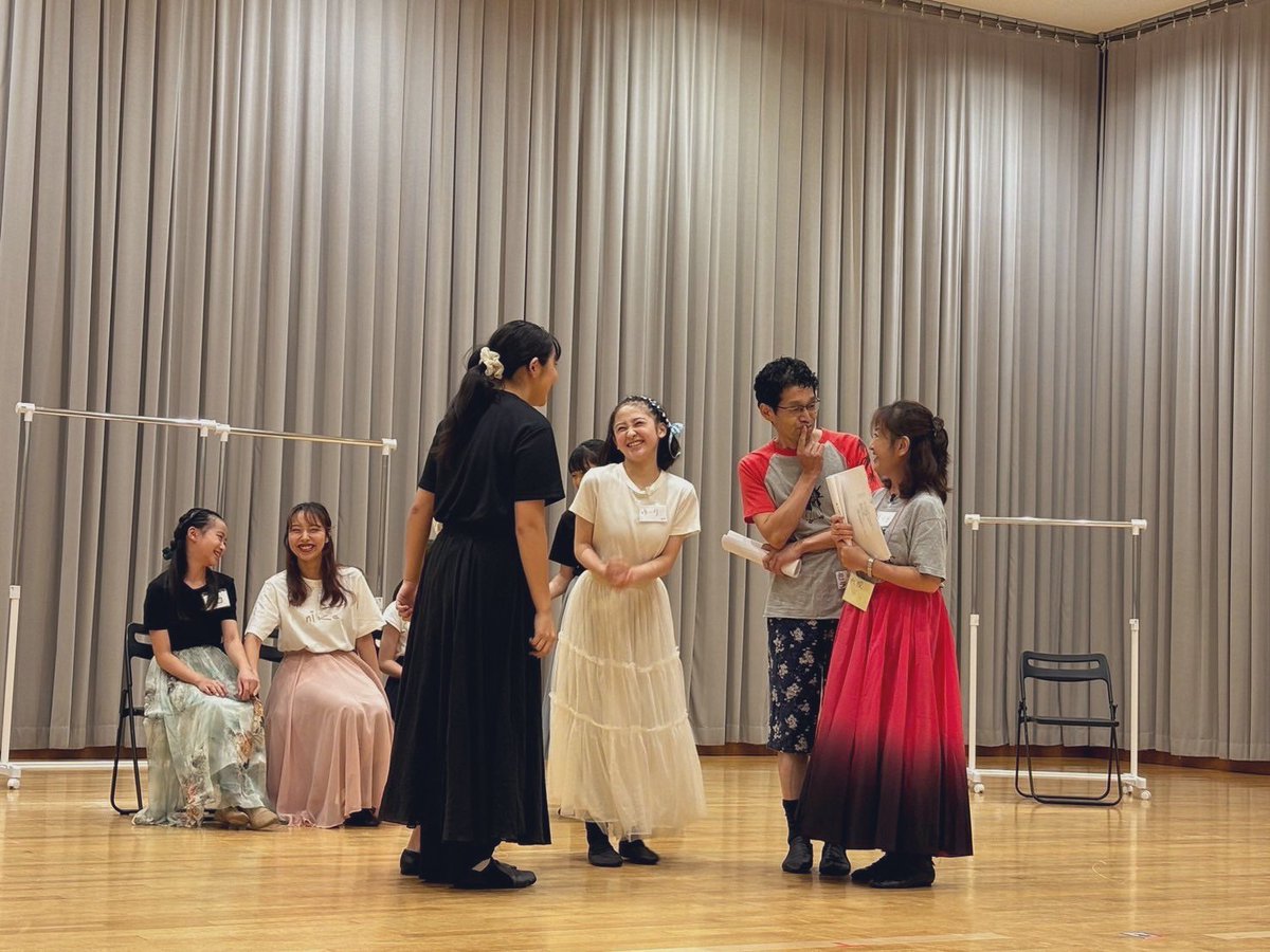 FaMuofficial's tweet photo. ミュージカル  𓊆 若 草 物 語 𓊇

┈┈┈┈┈┈ ❁ ❁ ❁ ❁ ┈┈┈┈┈┈

夏休みのメンバーも多く
連日楽しくしっかりお稽古してます🕺

チケットも大好評発売中！！

かけがえのない家族の物語 ܀ꕤ୭*
ぜひお越しください🌱

9/16(月祝) 17:00開演
福岡市立中央市民センターにて https://t.co/RpnsSMk5T2