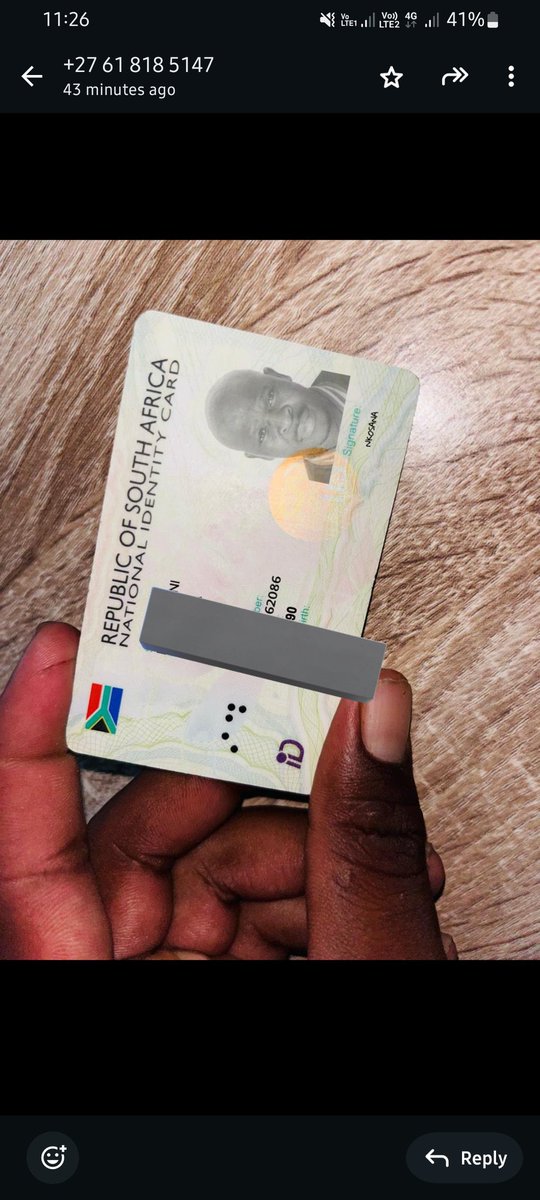 ChrisExcel102's tweet photo. I got a DM from anonymous 

There is a person selling SA IDs at just R5500 😭😭��

This country 😭 https://t.co/IhjljokU6Z