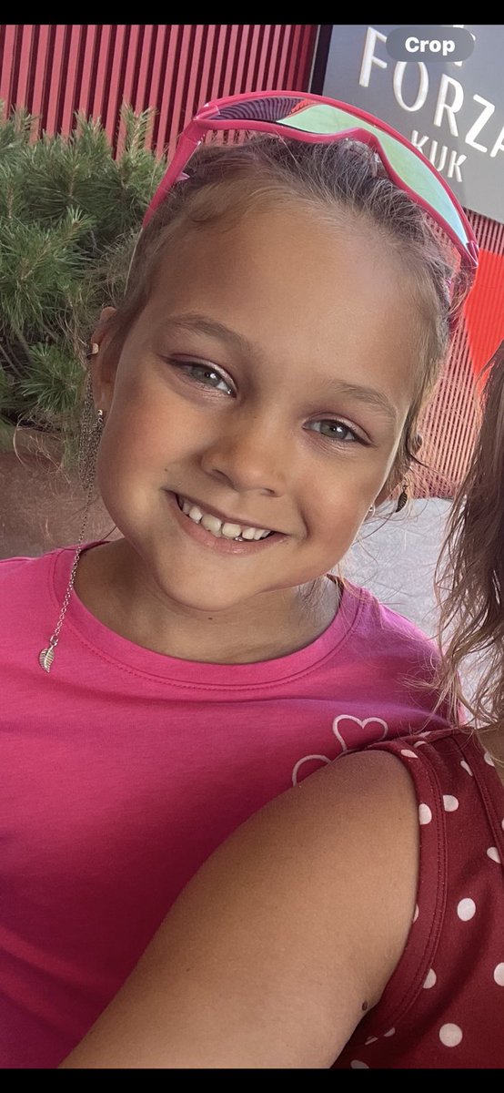 HaguedMums's tweet photo. 𝗨𝗥𝗚𝗘𝗡𝗧 𝗖𝗛𝗜𝗟𝗗 𝗛𝗔𝗦 𝗕𝗘𝗘𝗡 𝗞𝗜𝗗𝗡𝗔𝗣𝗣𝗘𝗗!!!!!!
We need your help, SHARE SHARE SHARE
Her name is Zynlea, she is 6.5 years old, she is 120cm and was last seen in Stari Bar, Montenegro evening of 13th August! She may have now be in Europe!
https://t.co/EffFhIC9GU https://t.co/yKveEvWn1a