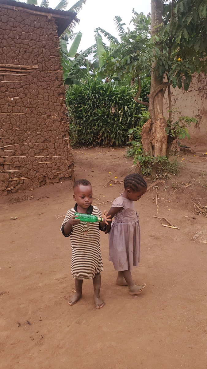 BulamuAccess's tweet photo. On 12th we made a ground survey at Kyaka refugee settlement in partnership wth @resdaafrica  were we are to carry out community maternal health services for pregnant women and pregnant teen girls in September 23rd. #savethechildern #worldvision #unitednations #donation #maternal https://t.co/VJoOOAzcFI