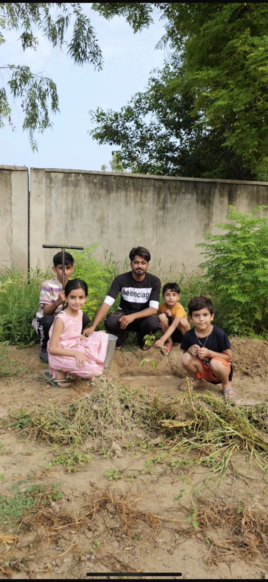 joban0071's tweet photo. With the inspiration of Saint Ram Rahim Ji ,Dera Sacha Sauda Followers Are Doing #MegaTreePlantion
#PlantATree https://t.co/ECMbtOkoiK