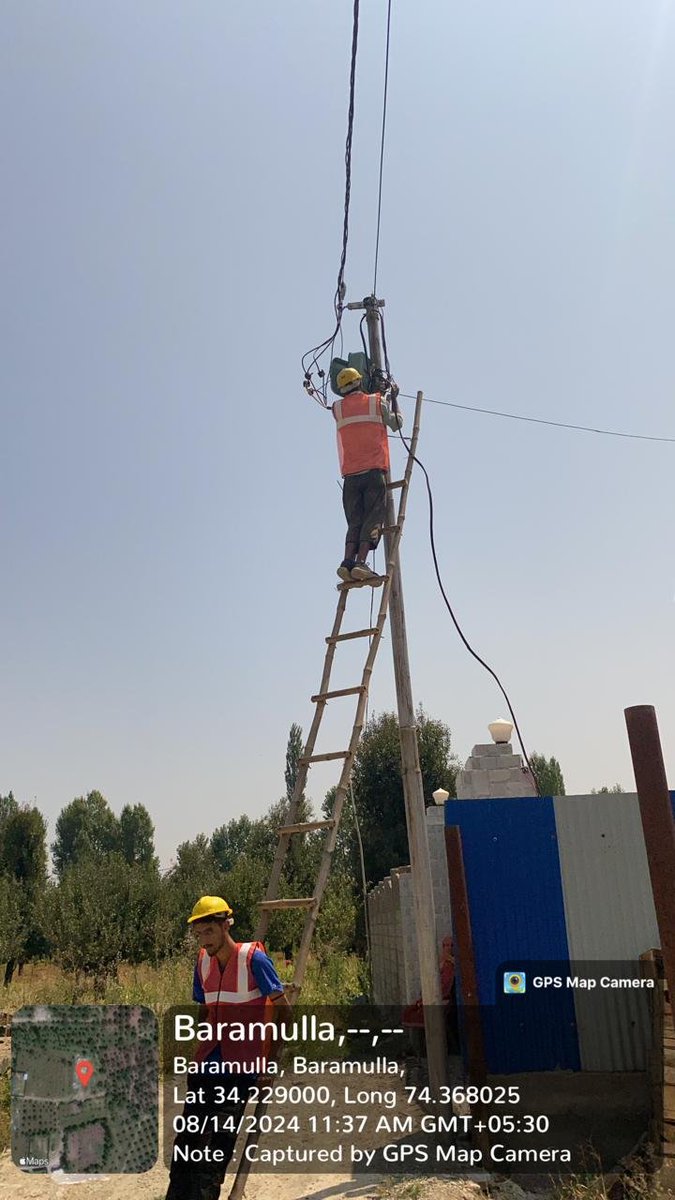 kpdcloffice's tweet photo. SMDB installation at📍Janbazpora, #ED Baramulla, under the Centre's flagship loss reduction scheme of #RDSS
@OfficeOfLGJandK @diprjk @DullooAtal @MinOfPower @GreaterKashmir @RisingKashmir https://t.co/i6Z10sysB8