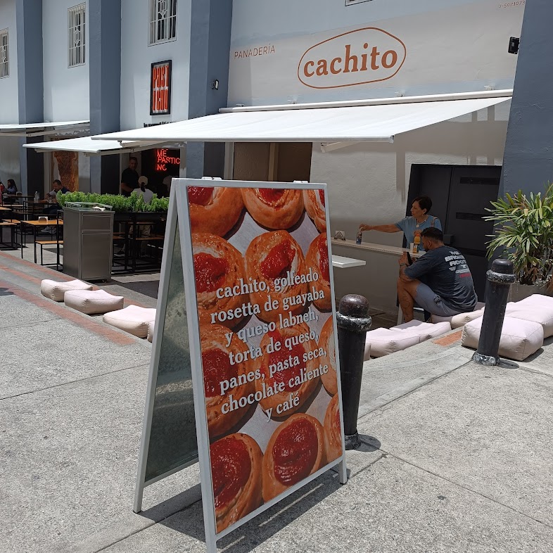 Panadería Cachito pide tu delivery bicideliveryccs.com/es/store/Panad… #cachito #delivery #caracas #chacao desde el horno hasta tu casa