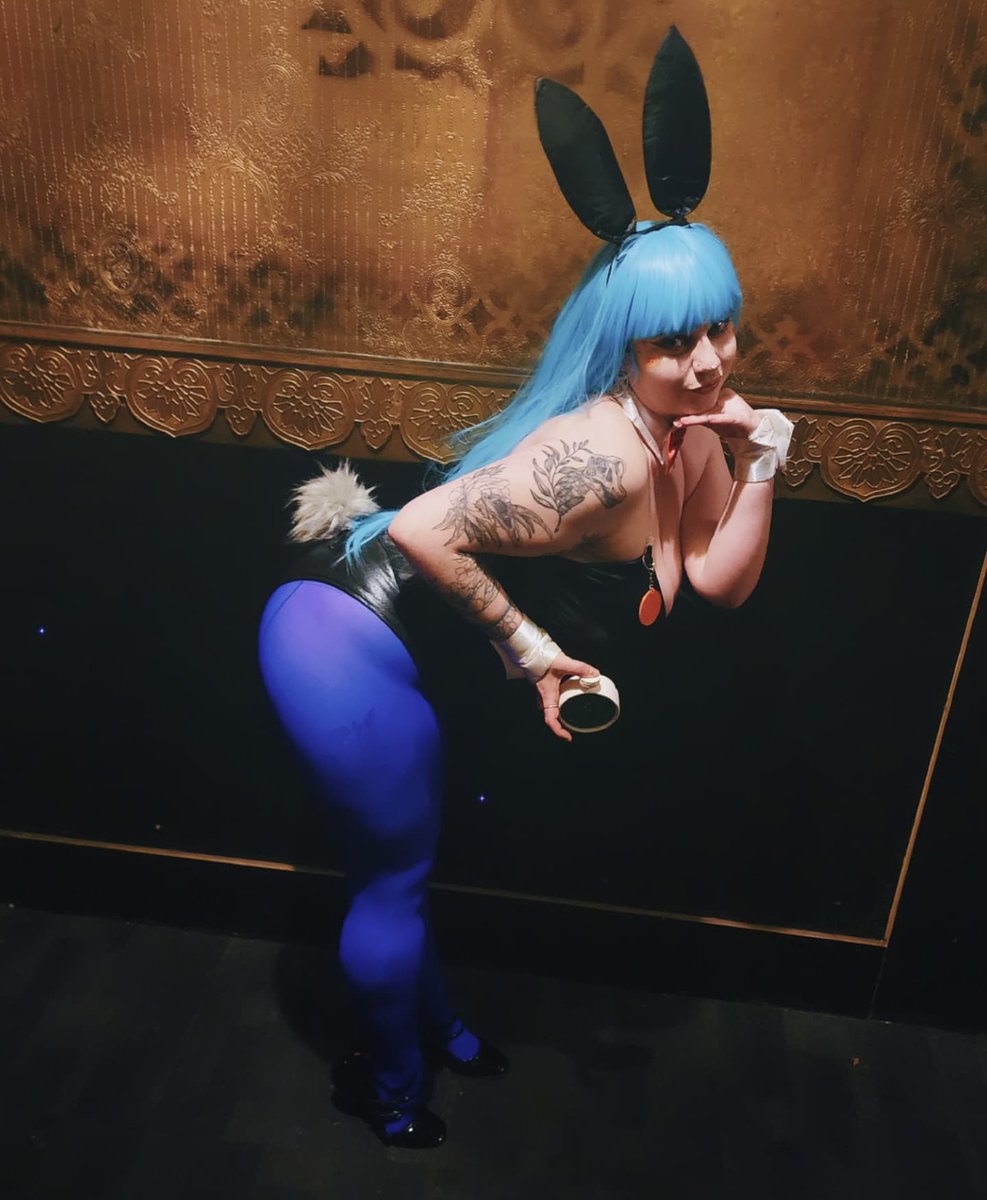 Bunny_Boo_B00's tweet photo. Bulma Bunny 💙
#anime #dragonball #bulma #bulmabunny #dragonballmakeup #bulmaoutfit #bulmacostume #dragonballcosplay #makeup #emo #emogirl #club #Melbourneclub #cute #clubbing #altmakeup #makeup #makeupartist #makeuplooks #bulmabunnycosplay #bulmabunnysuit #bulmabriefs https://t.co/NG8rlryW2h