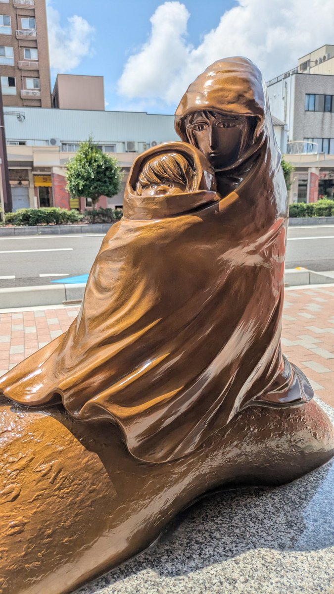 銀河鉄道999 アルカディア号とクイーンエメラルダス号のブロンズ像