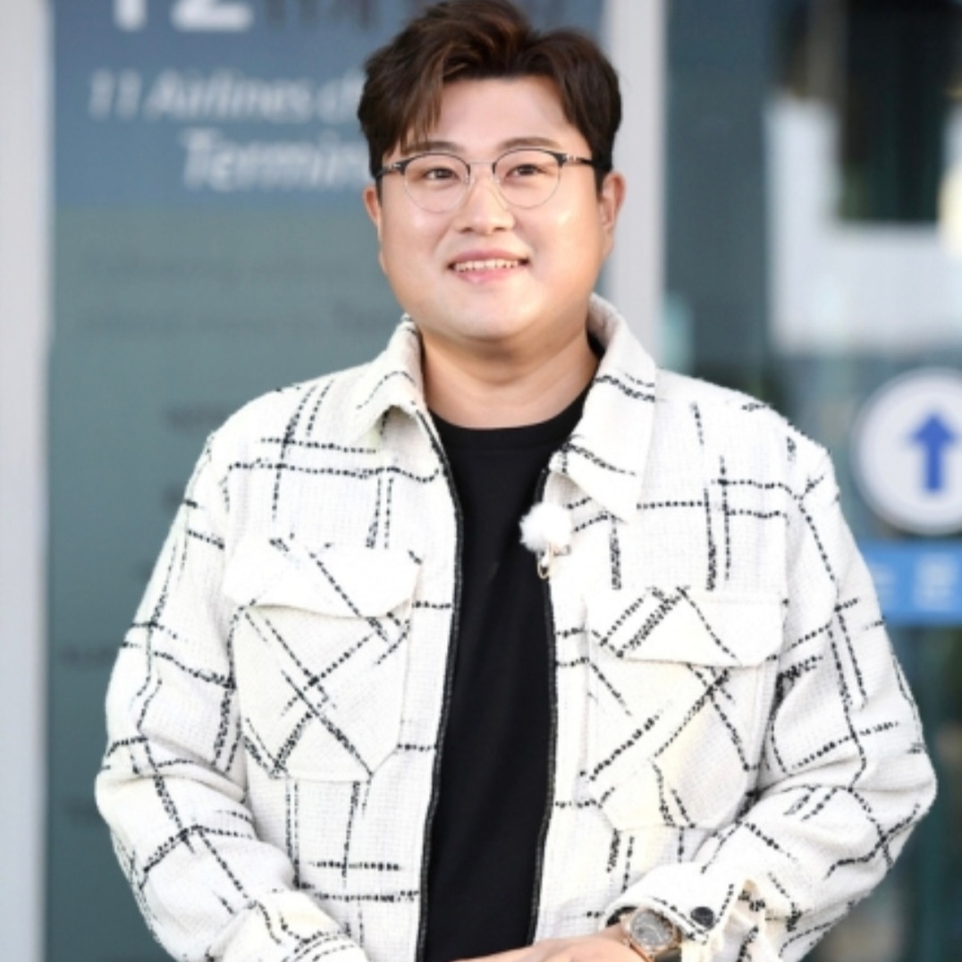 김호중 8월에도 기부를 하였다는 소식 감동

#김호중_따뜻한선행
#김호중_하늘동산_매달후원
#KIMHOJOONG 
#金浩仲 
#キムホジュン
#TVAROTTI 

김호중, 재판 중에도 기부는 계속된다...장애인시설에 매월 100만 원 기부 (공식) | 다음 - MK스포츠 v.daum.net/v/202408141109…